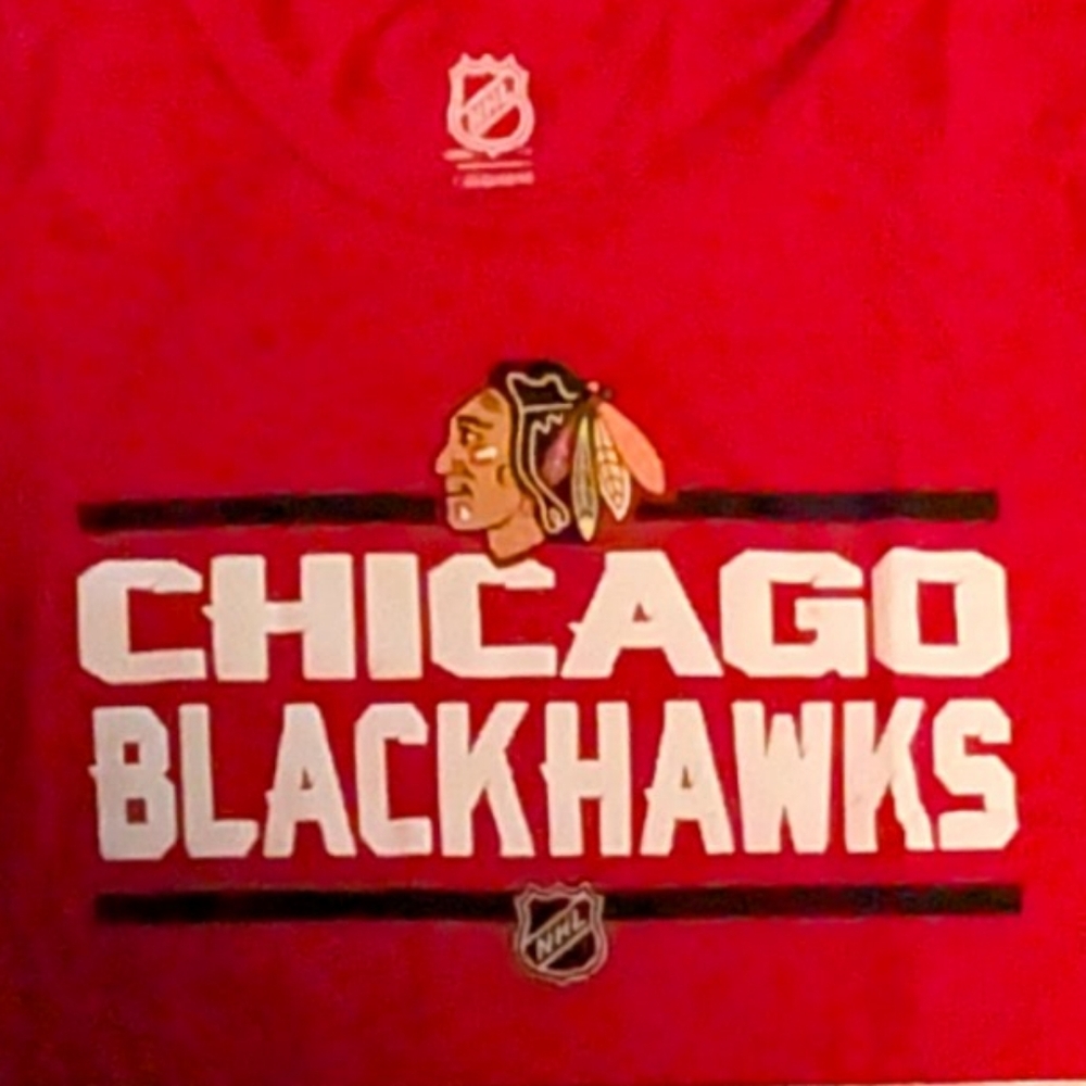 Blackhawks Short Sleeve Tee Shirt